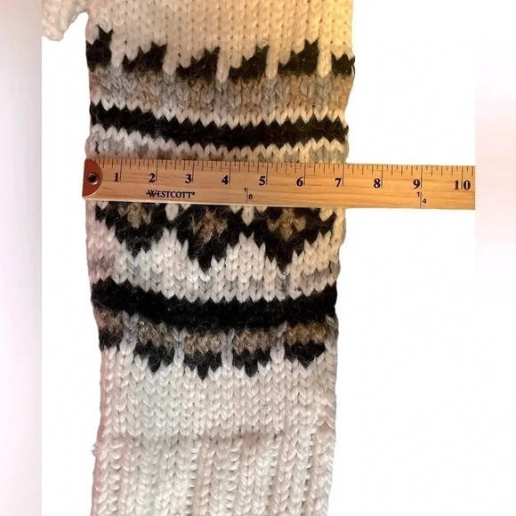 Ann Taylor Loft Wool/Mohair blend Scarf with Aztec design Boho Contempor… - Picture 3 of 5